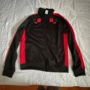WTW02 Black and red stripe thin leather look red rose design sweater. Size L